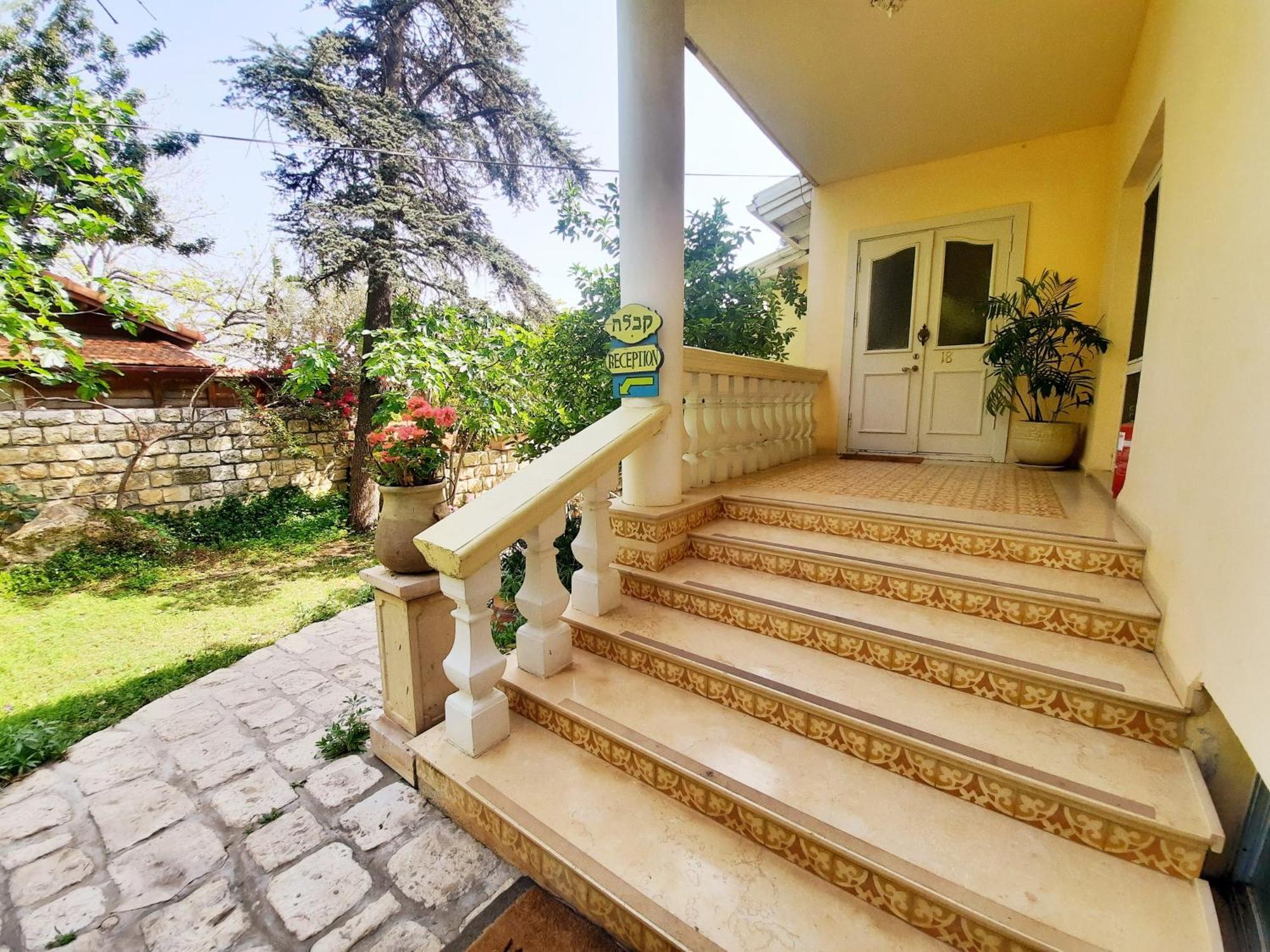 Ha'Seuda Ha'Achrona Suites Amirim Kültér fotó